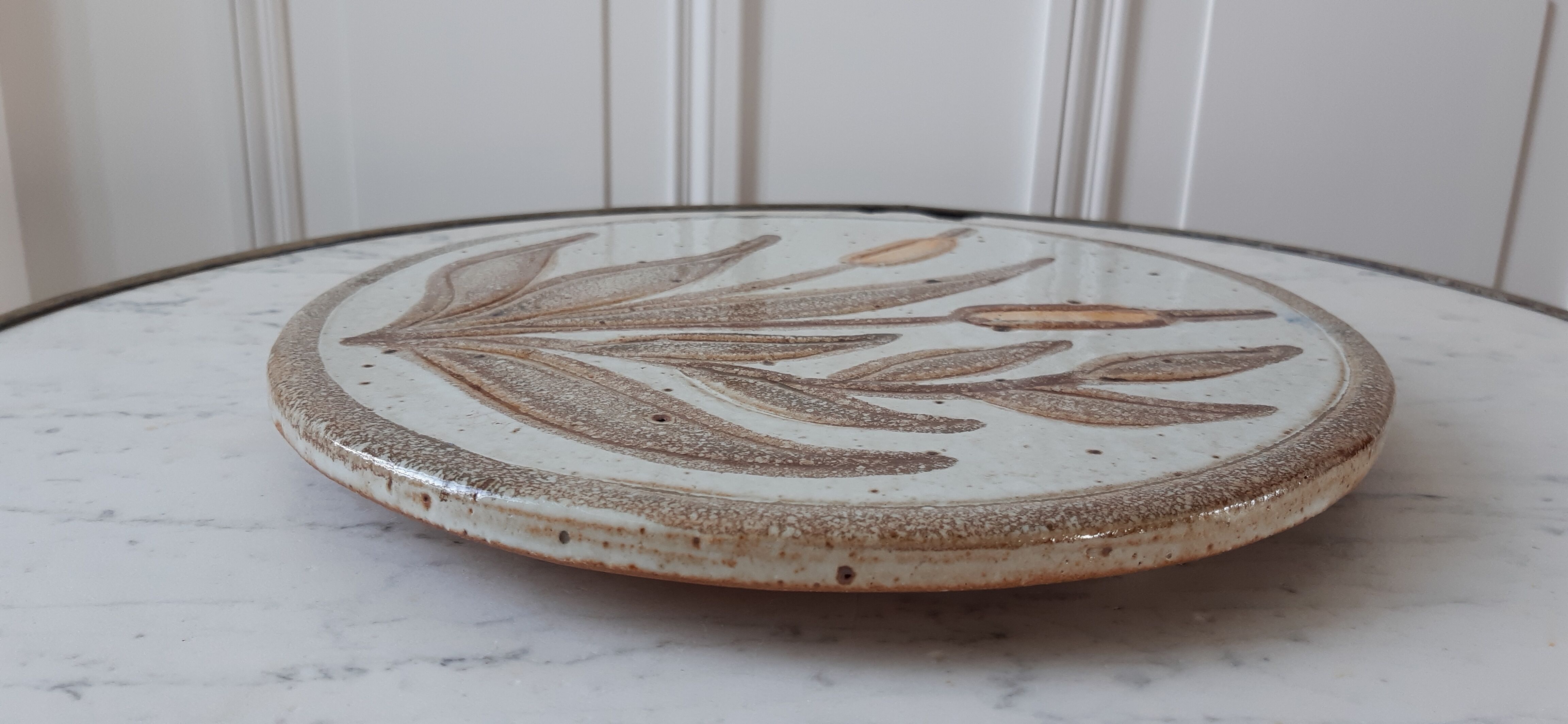 Sandstone underside signed 70s
