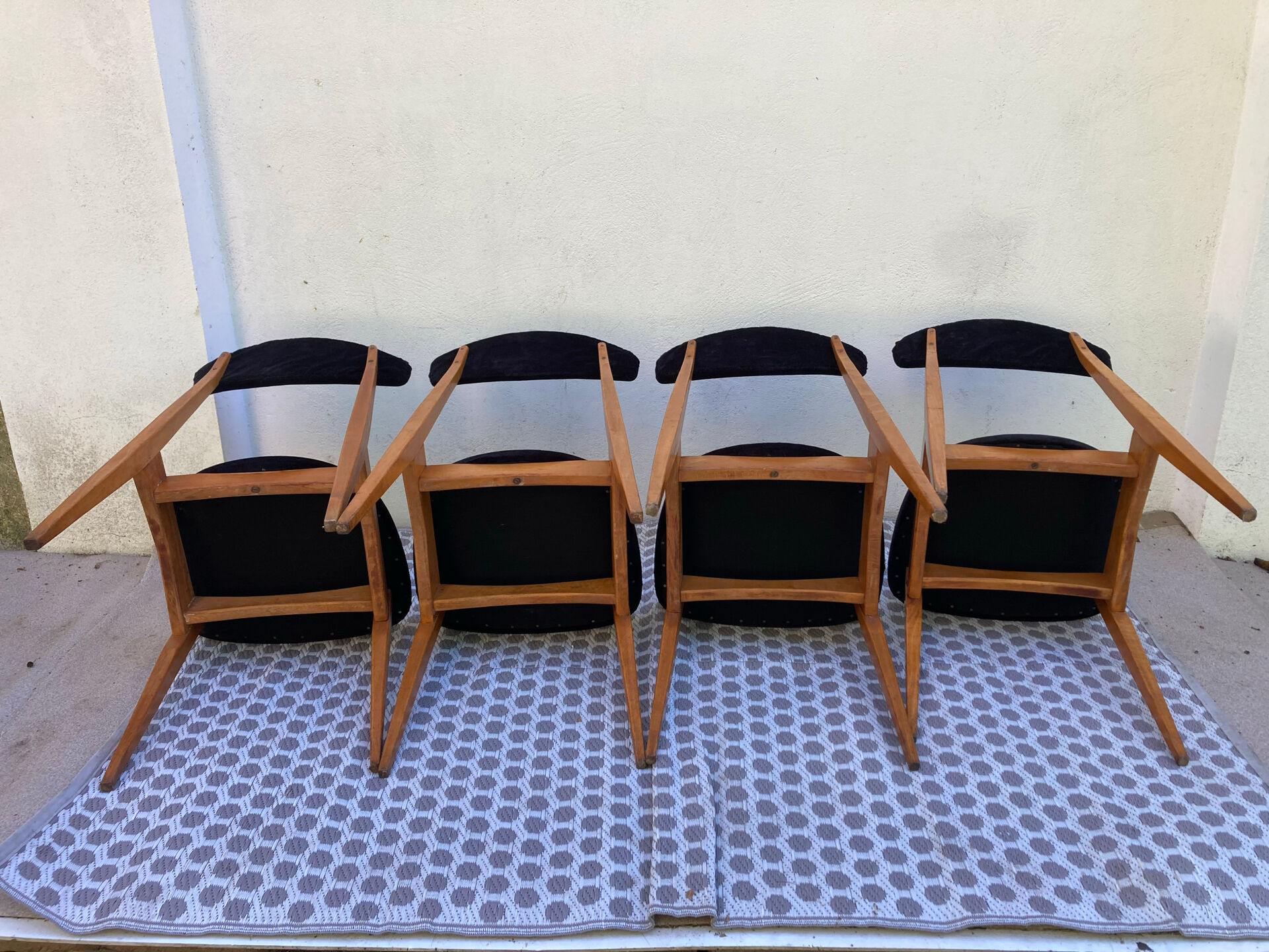 Set of 4 Baumann style chairs, unicorn model.