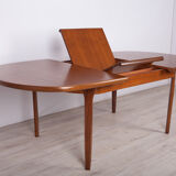 Table à manger ovale en teck du milieu du siècle d’Elliots of Newbury, années 1960