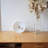 Smooth opaline wall light