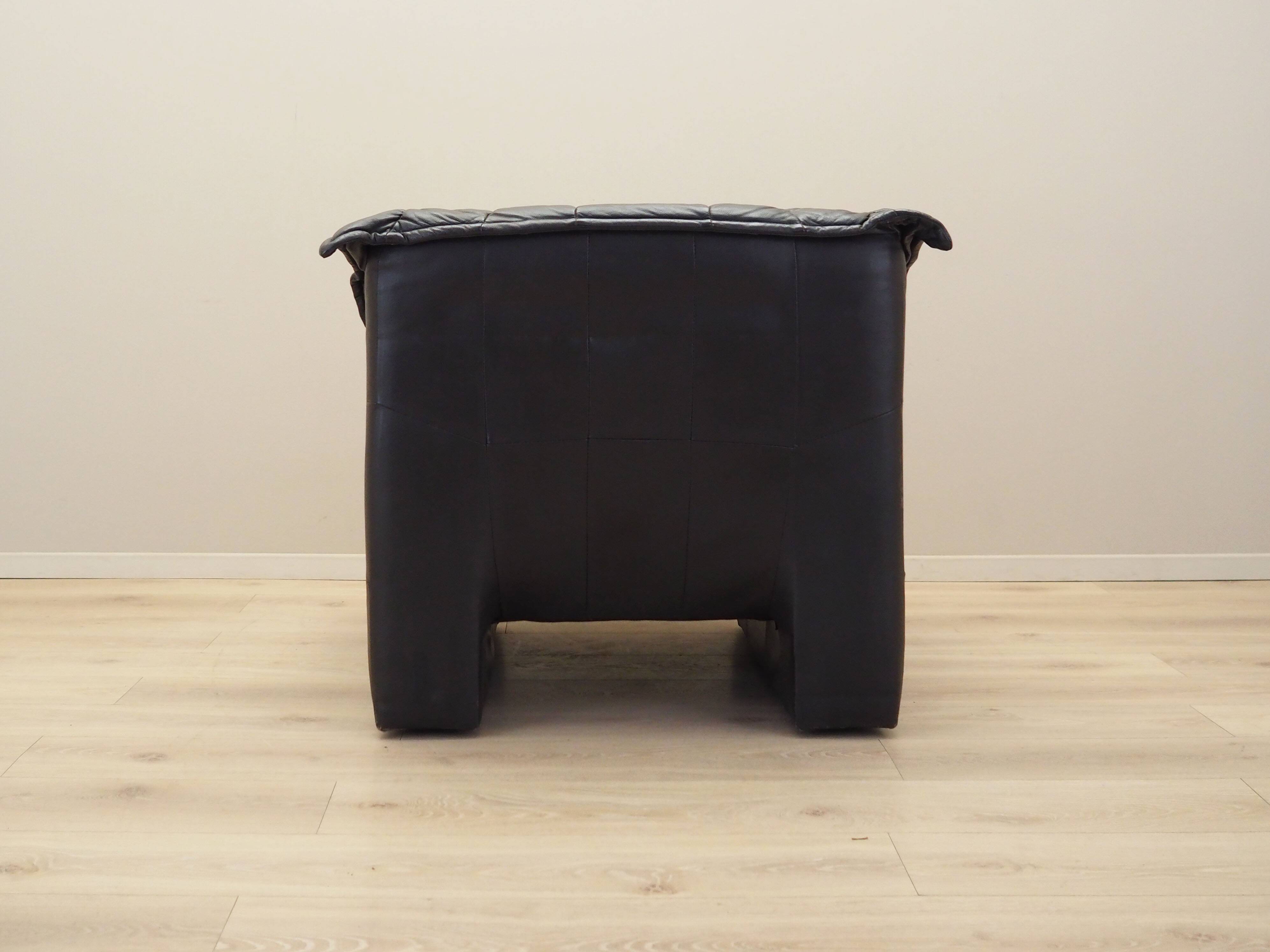 Fauteuil en cuir, design italien, années 1960, production : Italie