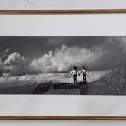 Vintage black and white photo of dunes from the 70s, framed 49 x 29 cm in a gold frame.