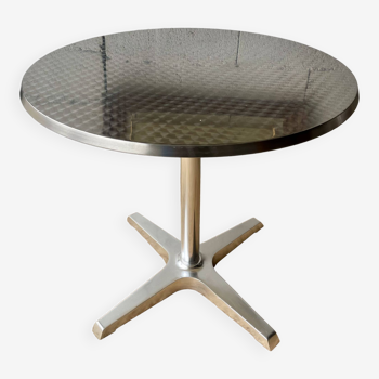Metal bistro table