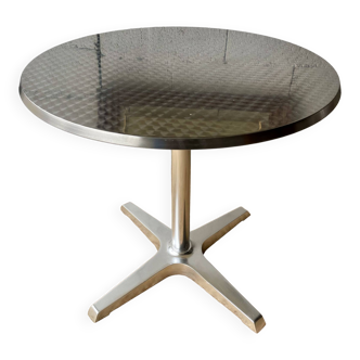 Metal bistro table