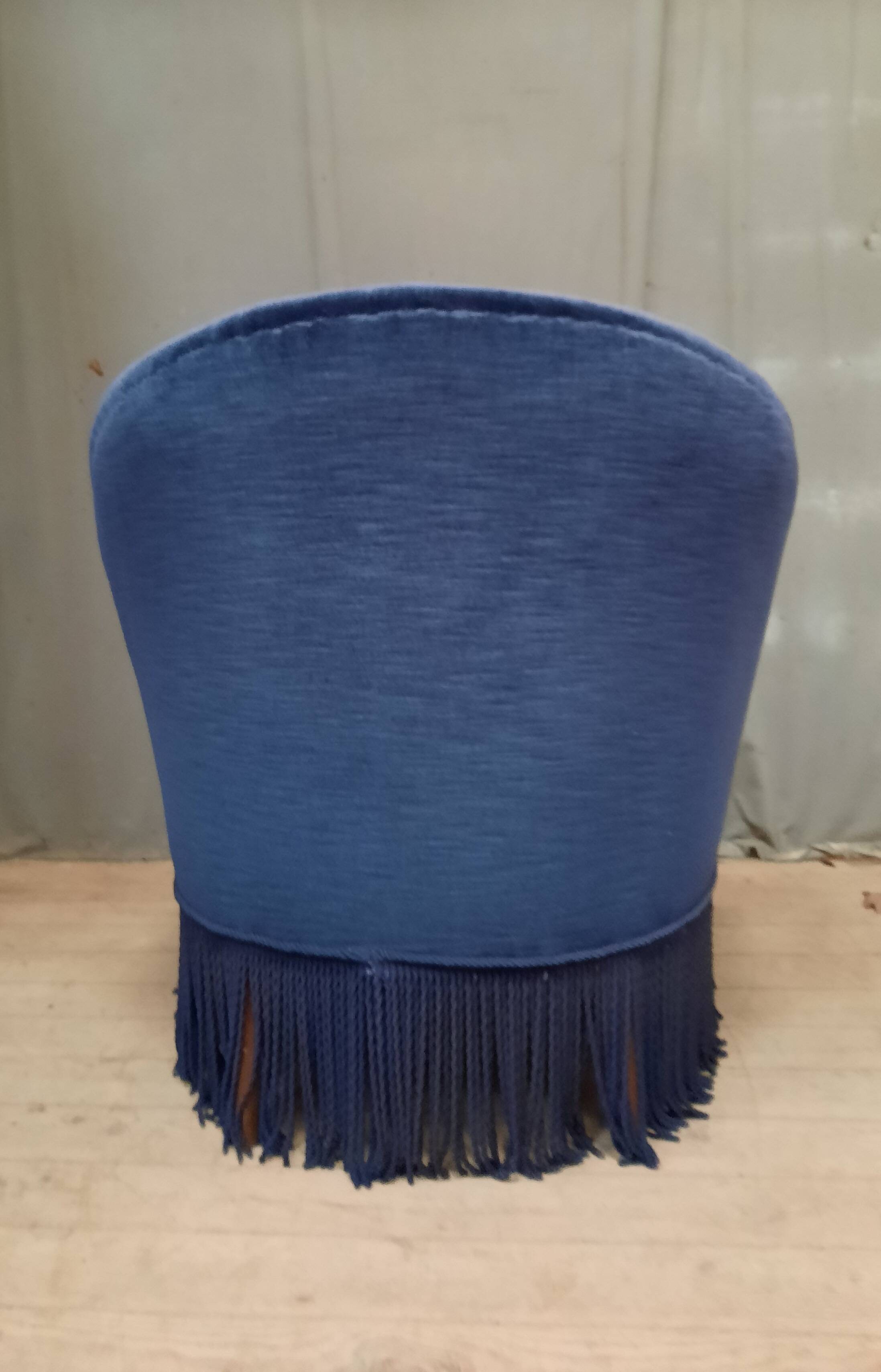 Blue toad armchair