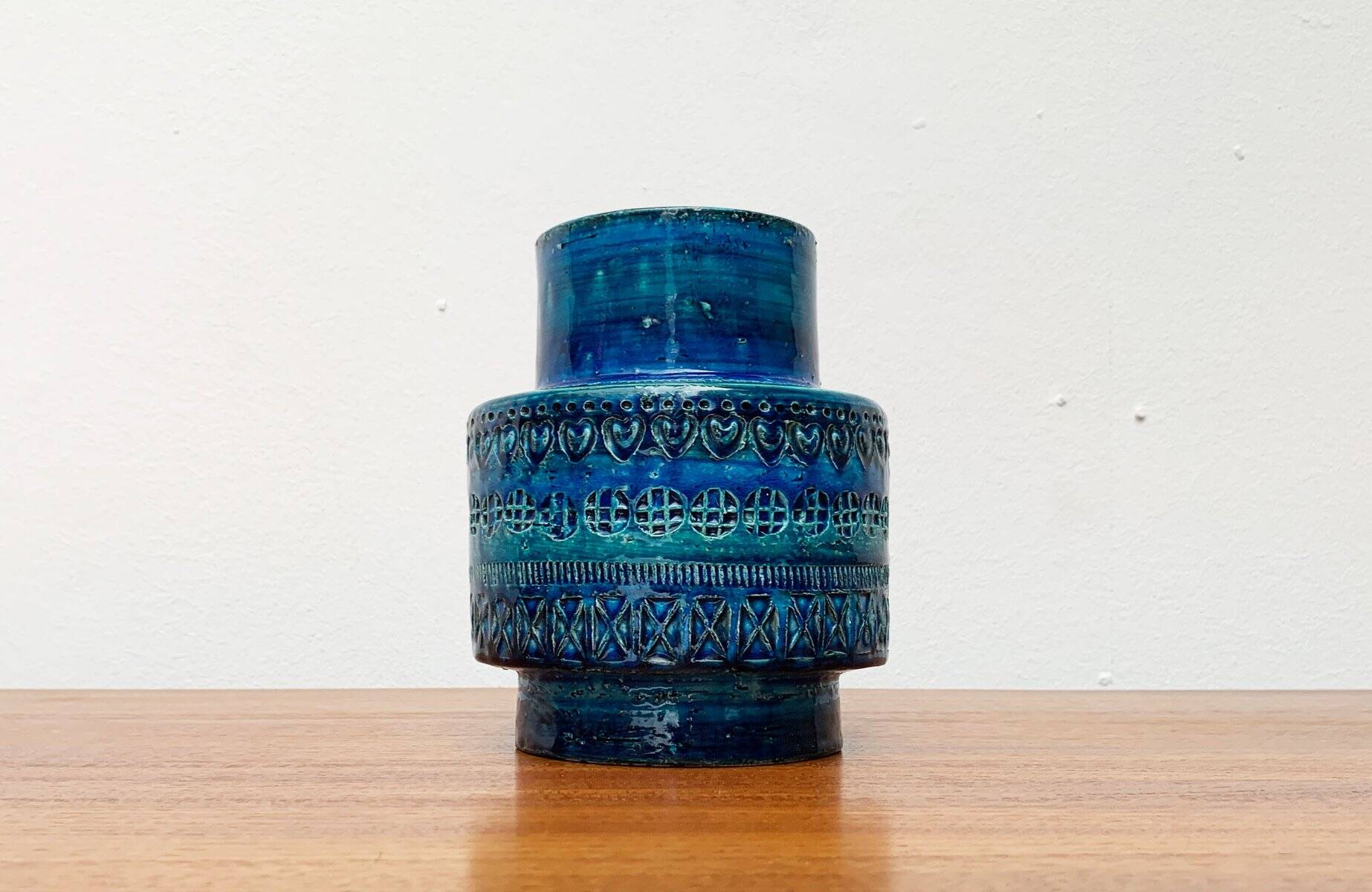 Italian blue ceramic vase Rimini by Aldo Londi for Bitossi, 1960s.