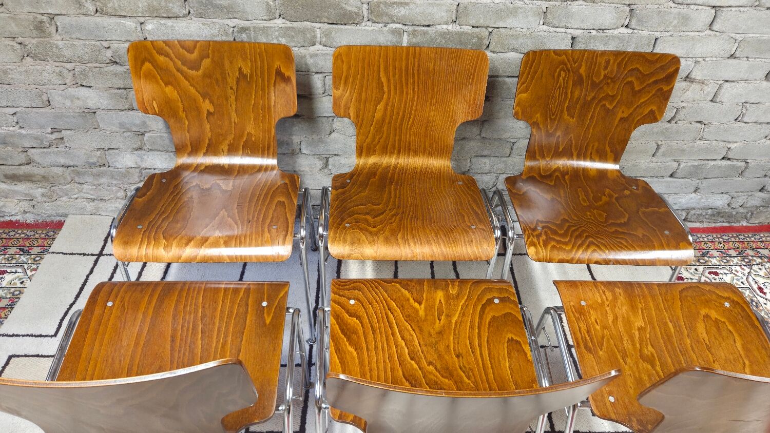 6 vintage Scandinavian chairs from the 1970s.
