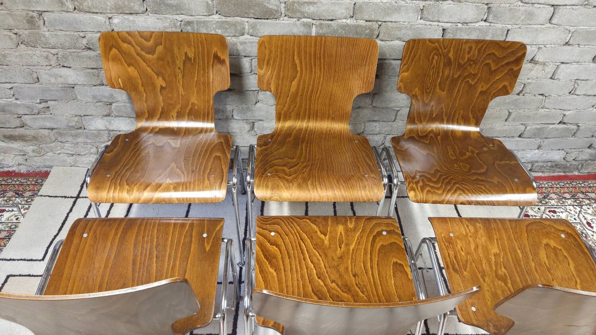 6 vintage Scandinavian chairs from the 1970s.
