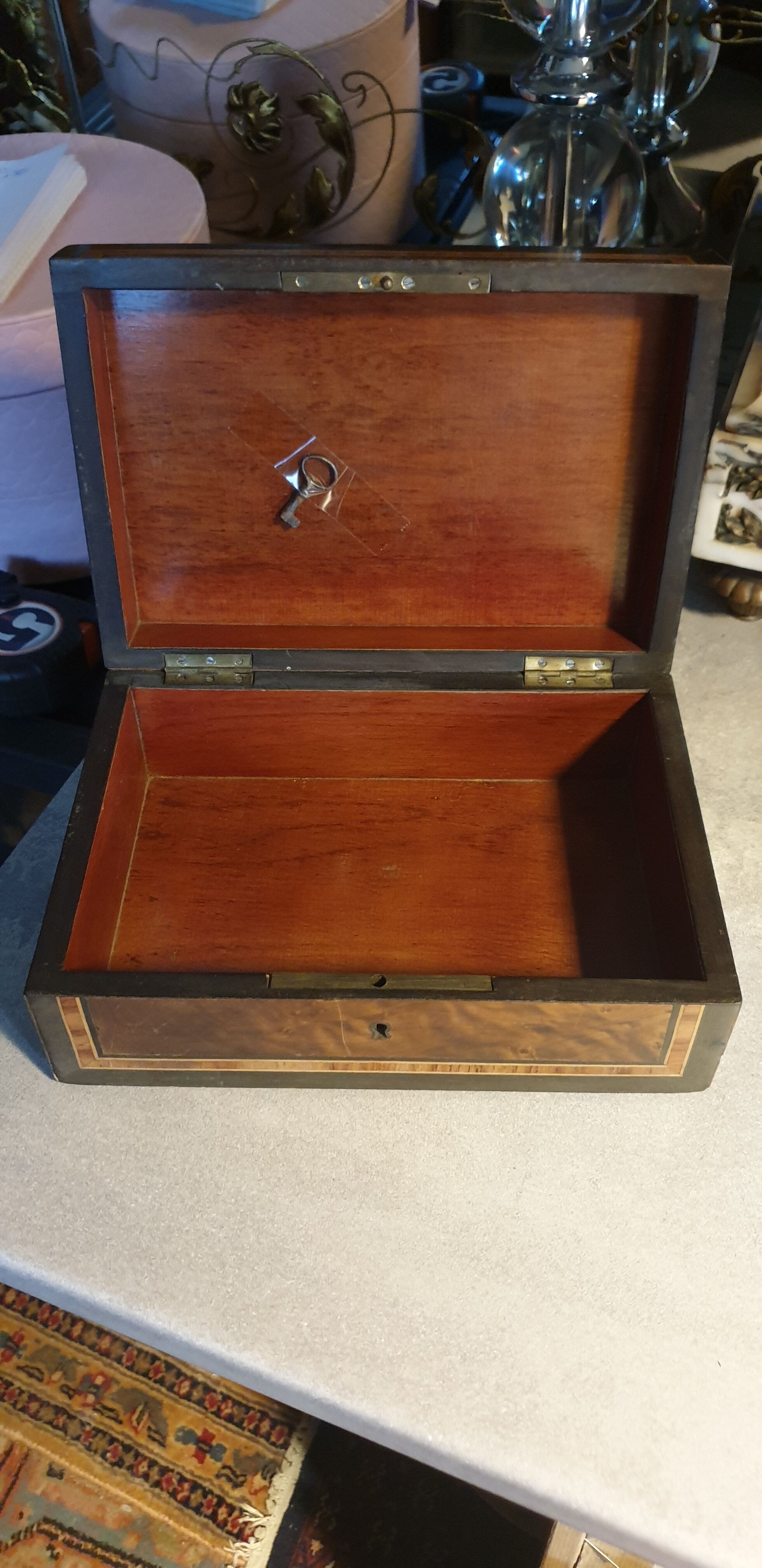 Elm magnifying glass jewelry box
