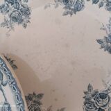 Lot de 9 assiettes diverses en faïence ancienne début 1900 décor roses bleues