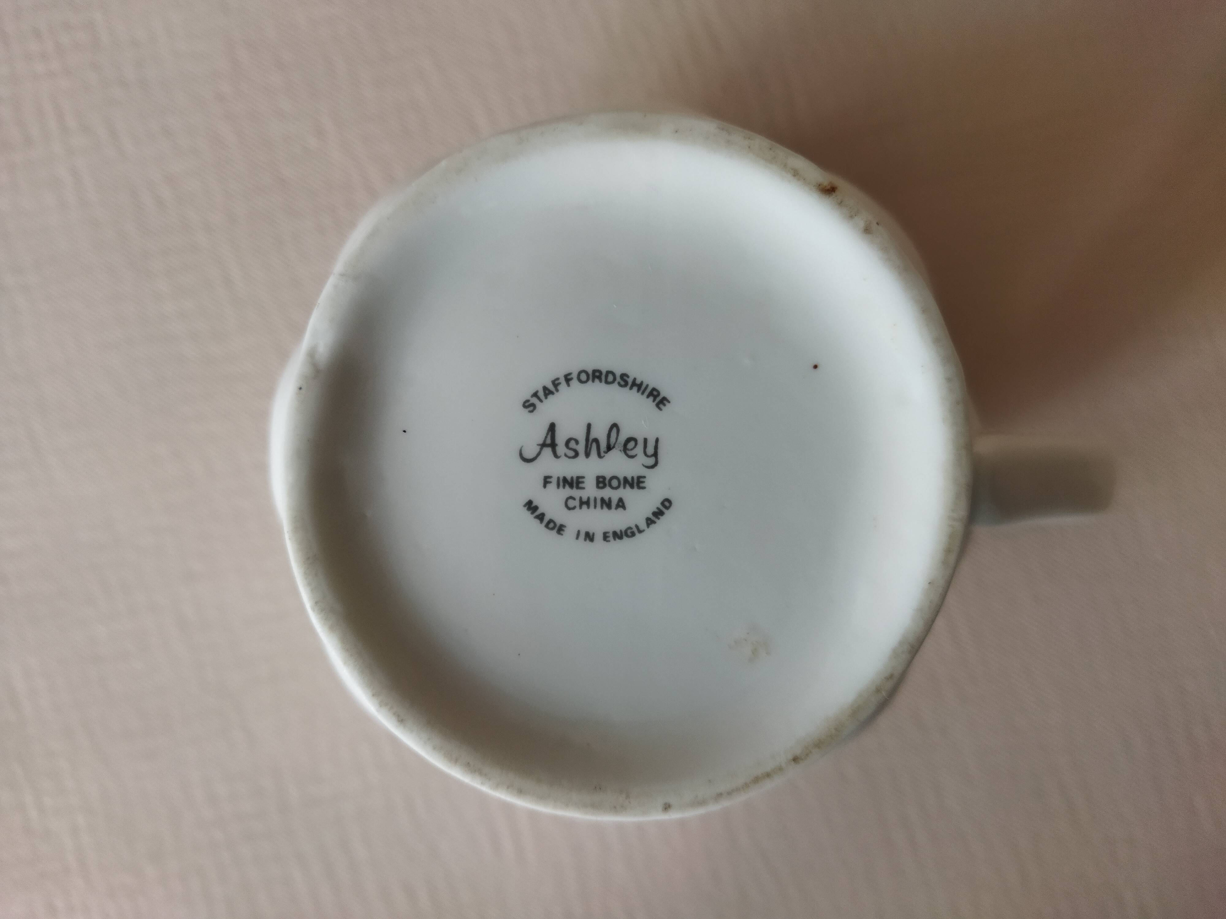 Ashley "Indian Tree" English porcelain mug