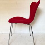 Pink chair 3107 by Arne Jacobsen