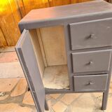 Vintage accent furniture