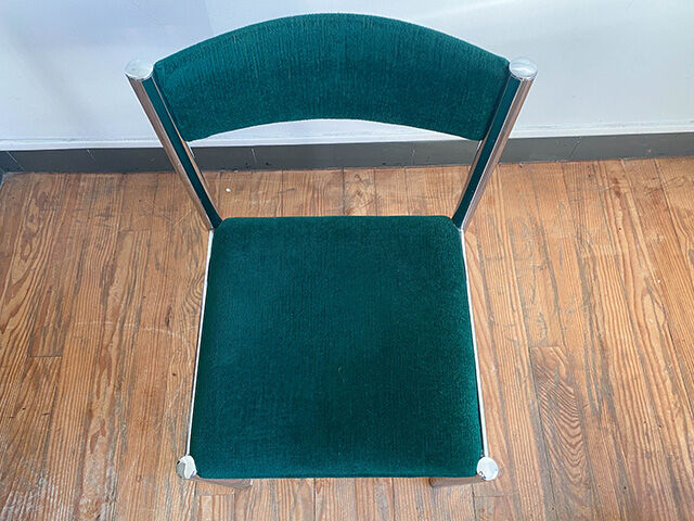 Lot of 4 green velvet chairs