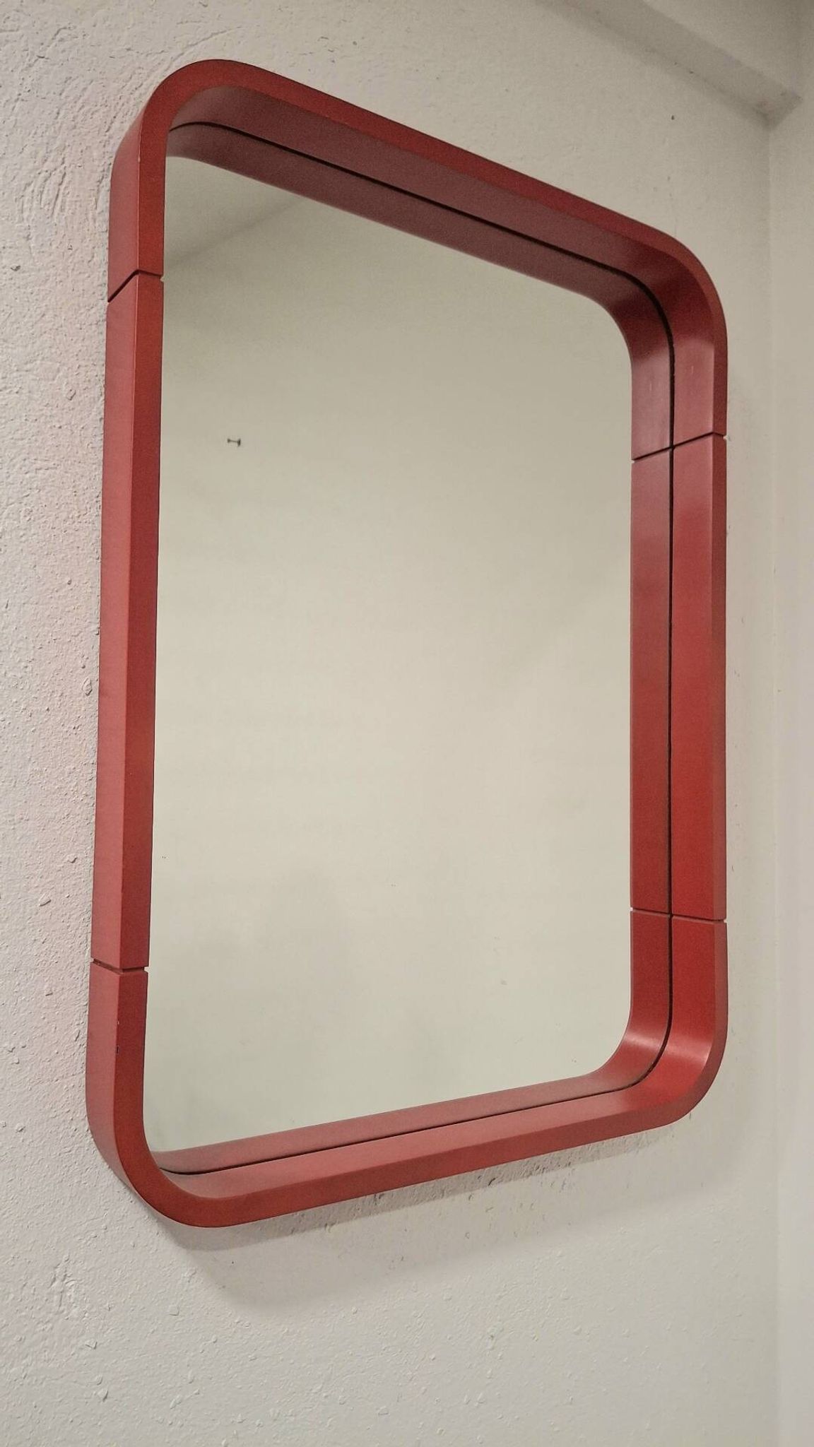 80s Pop Art Red Rounded Frame Mirror