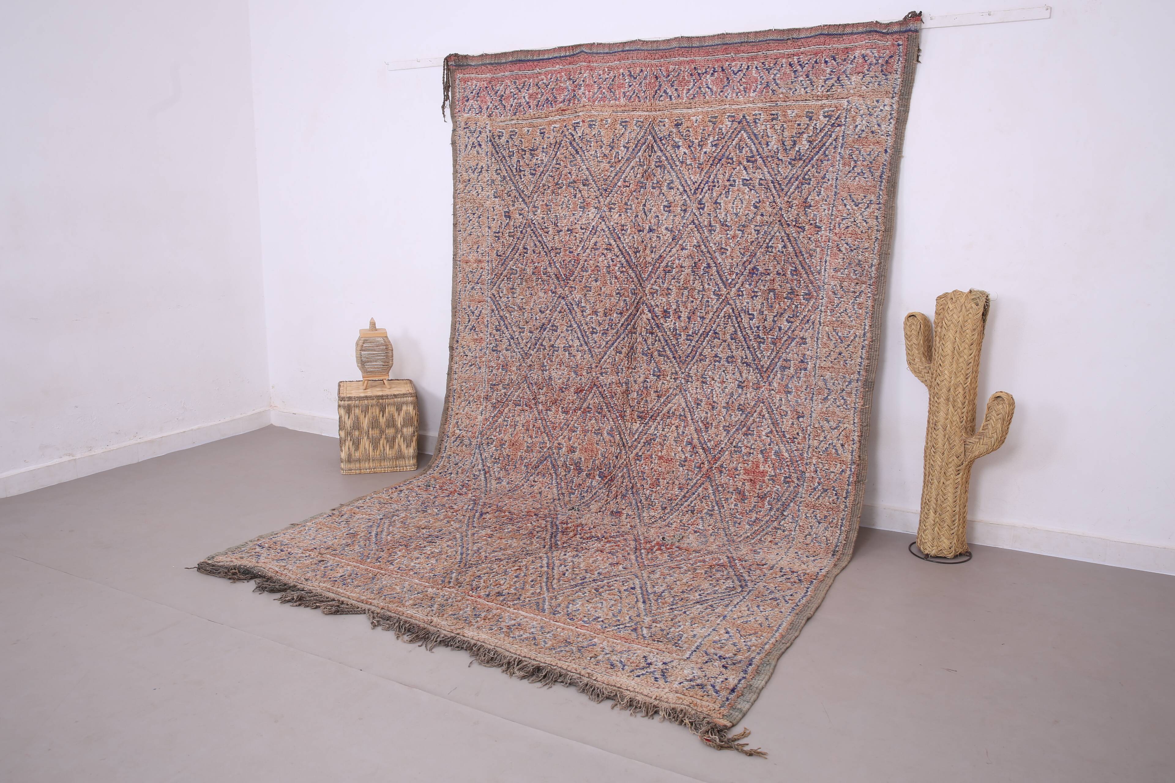Vintage Moroccan Wool Rug 214 x 332 cm - Berber Handmade Living room rug