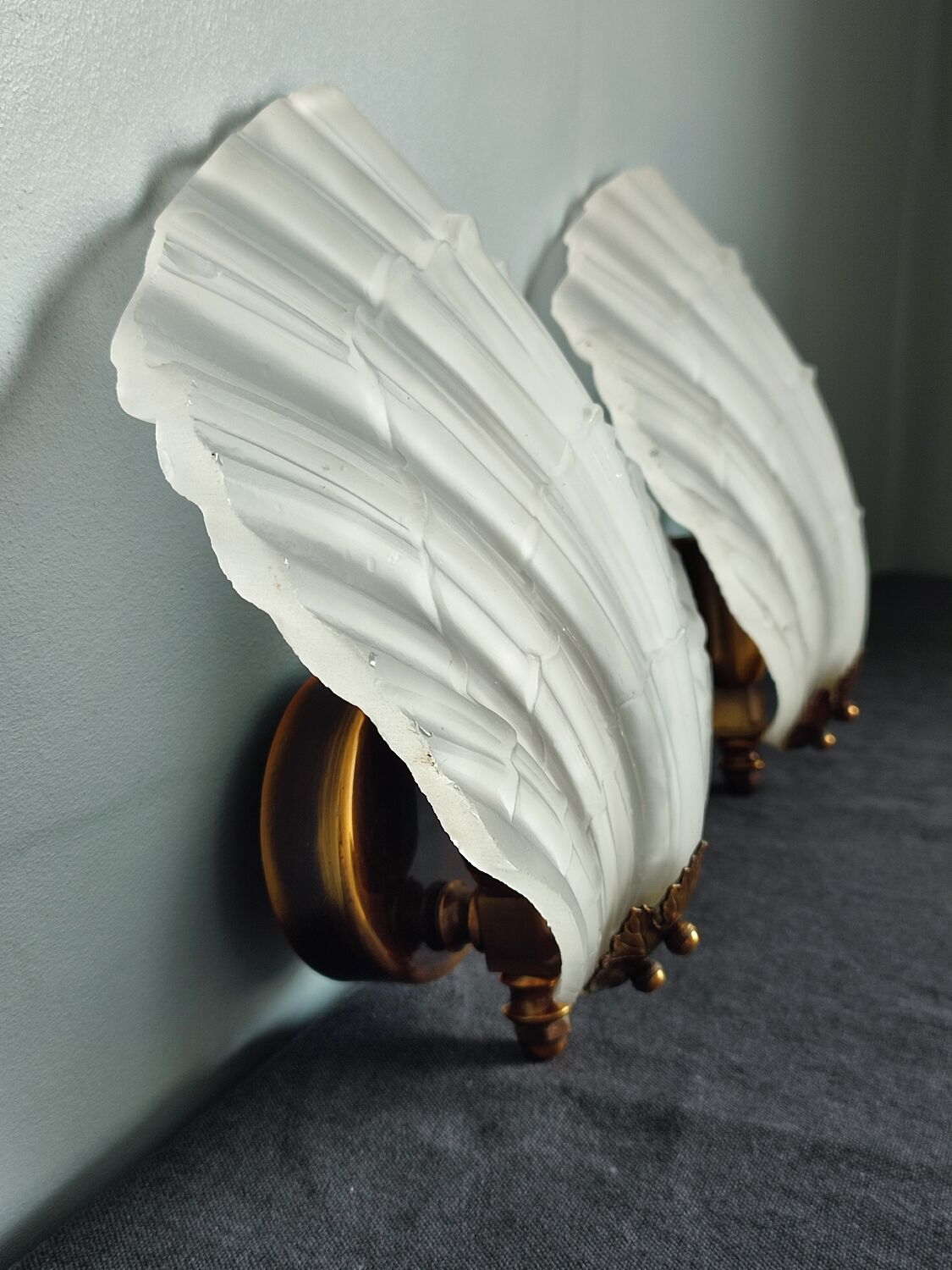 Pair of vintage shell wall lamp
