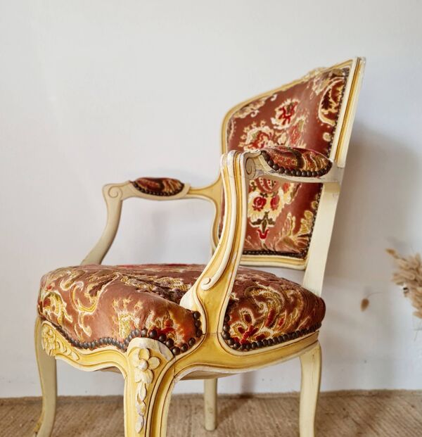 Fauteuil cabriolet de style Louis XV - assise velours fleurie