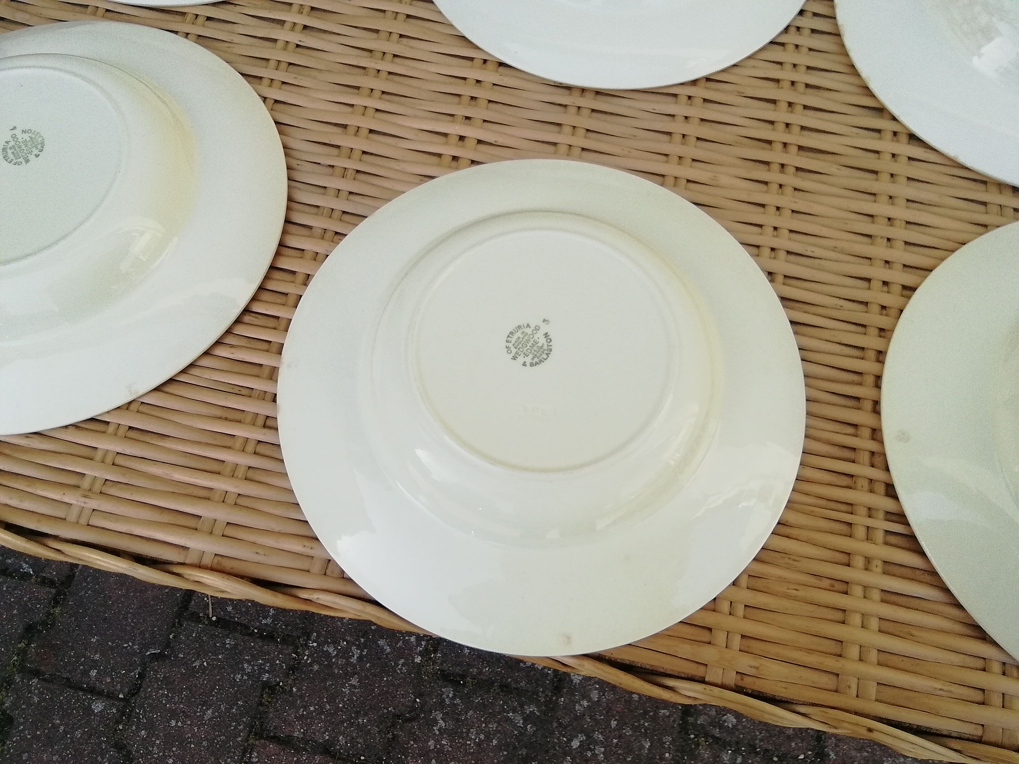 Wedwood banches hollow plates - batch of 6