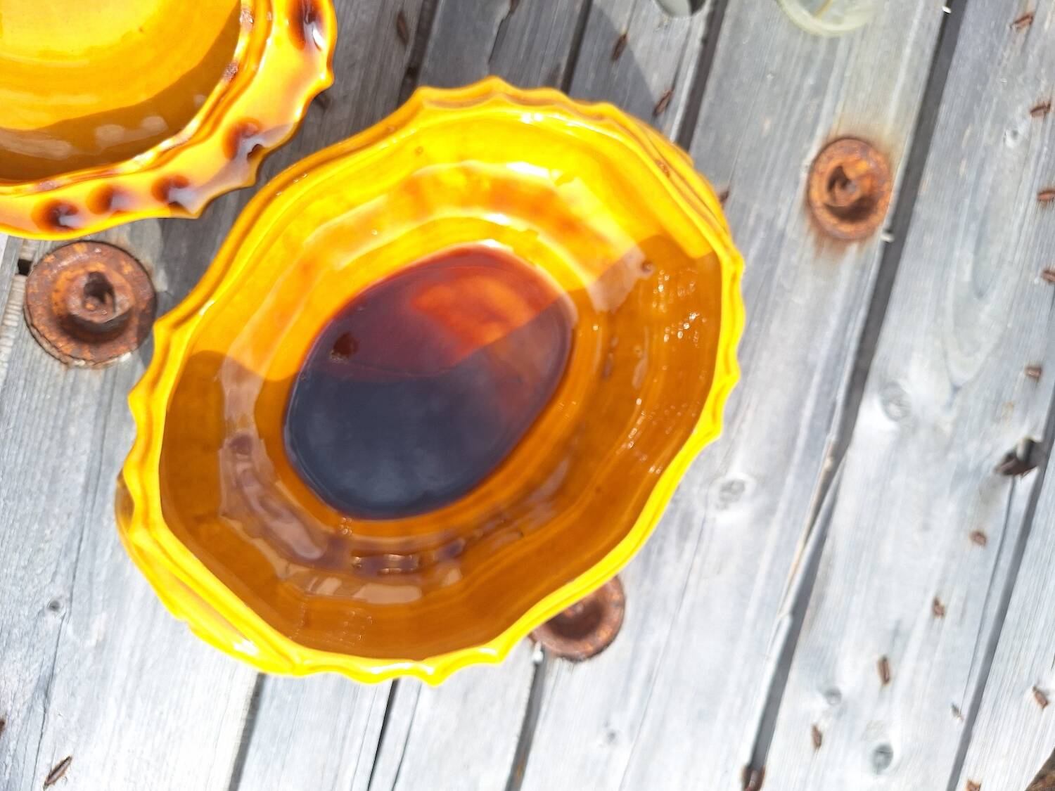 Ceramic soup tureen and sauceboat set