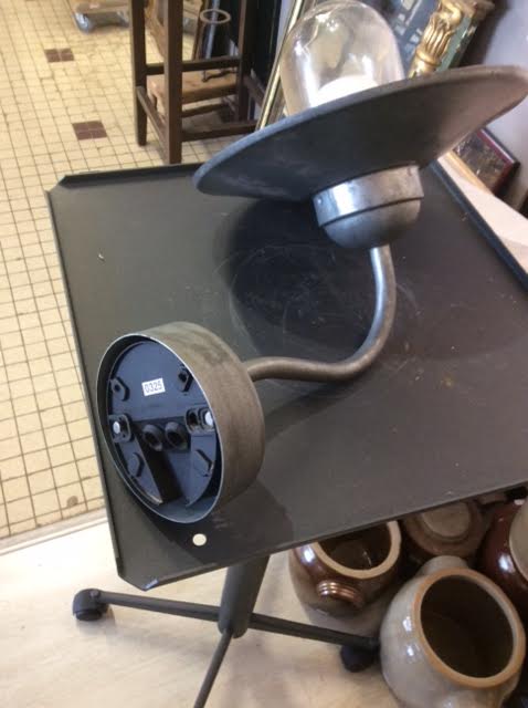 Zinc outdoor wall lamp