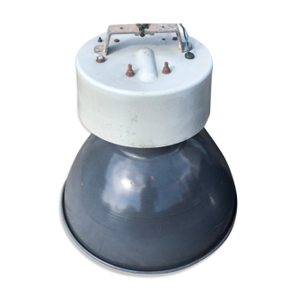 Industrial enamelled sheet metal hanging lamp