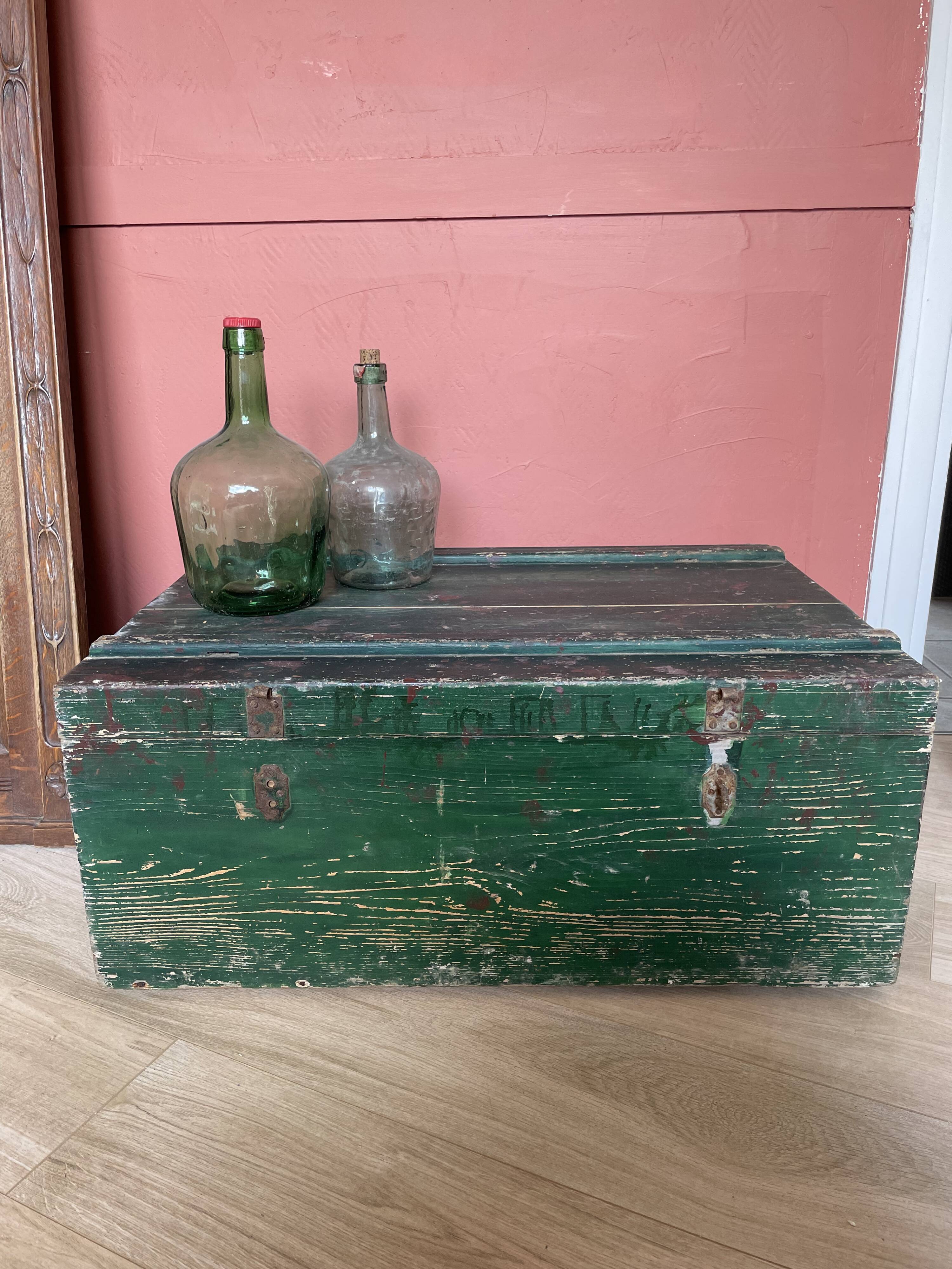 Green trunk