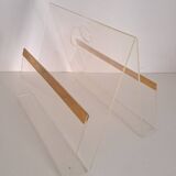 Porte-revues en plexiglas
