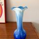 Vase en opaline bleu Tie & Dye design années 50-60
