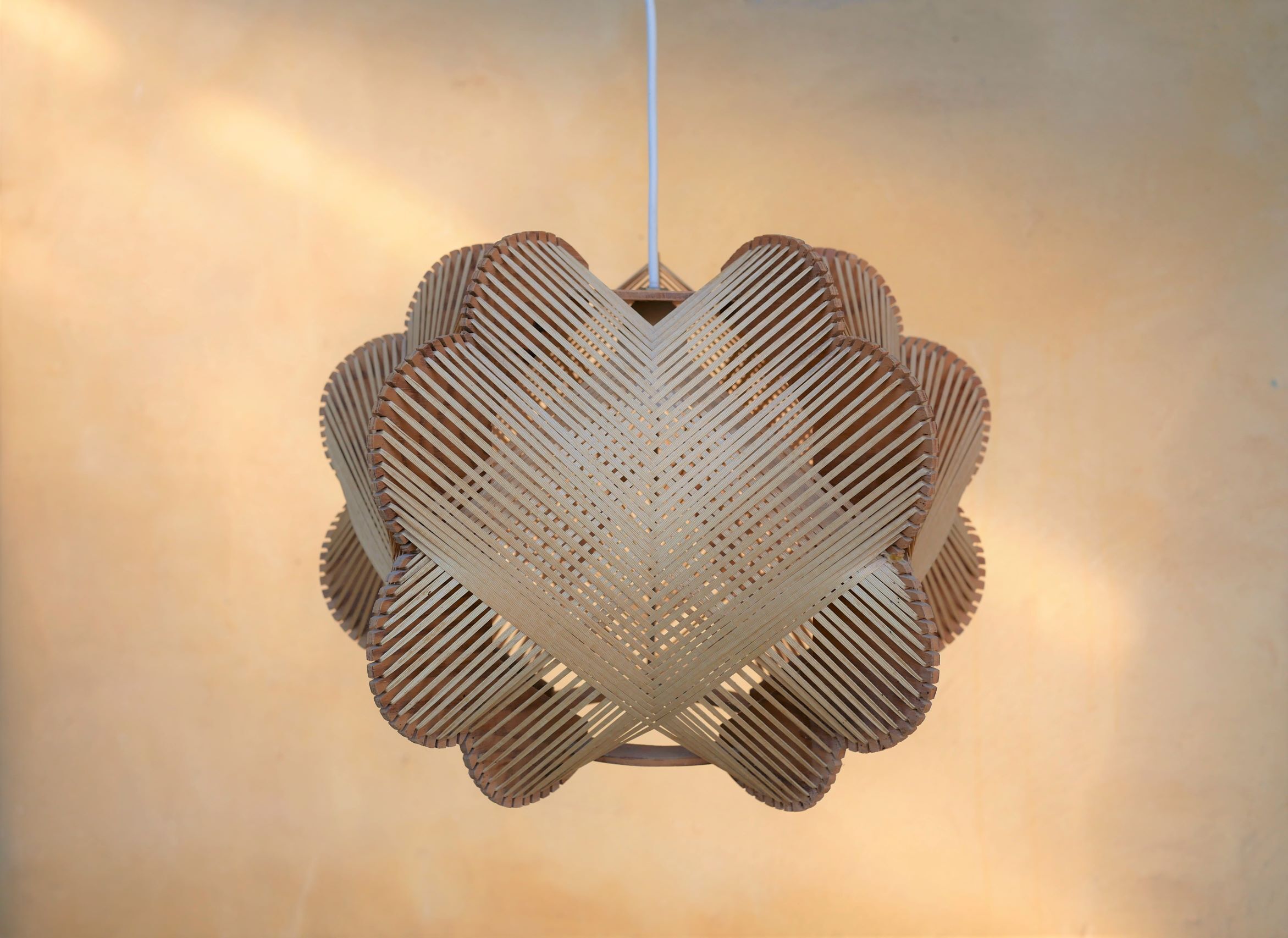 Suspension scandinave vintage bois et fil