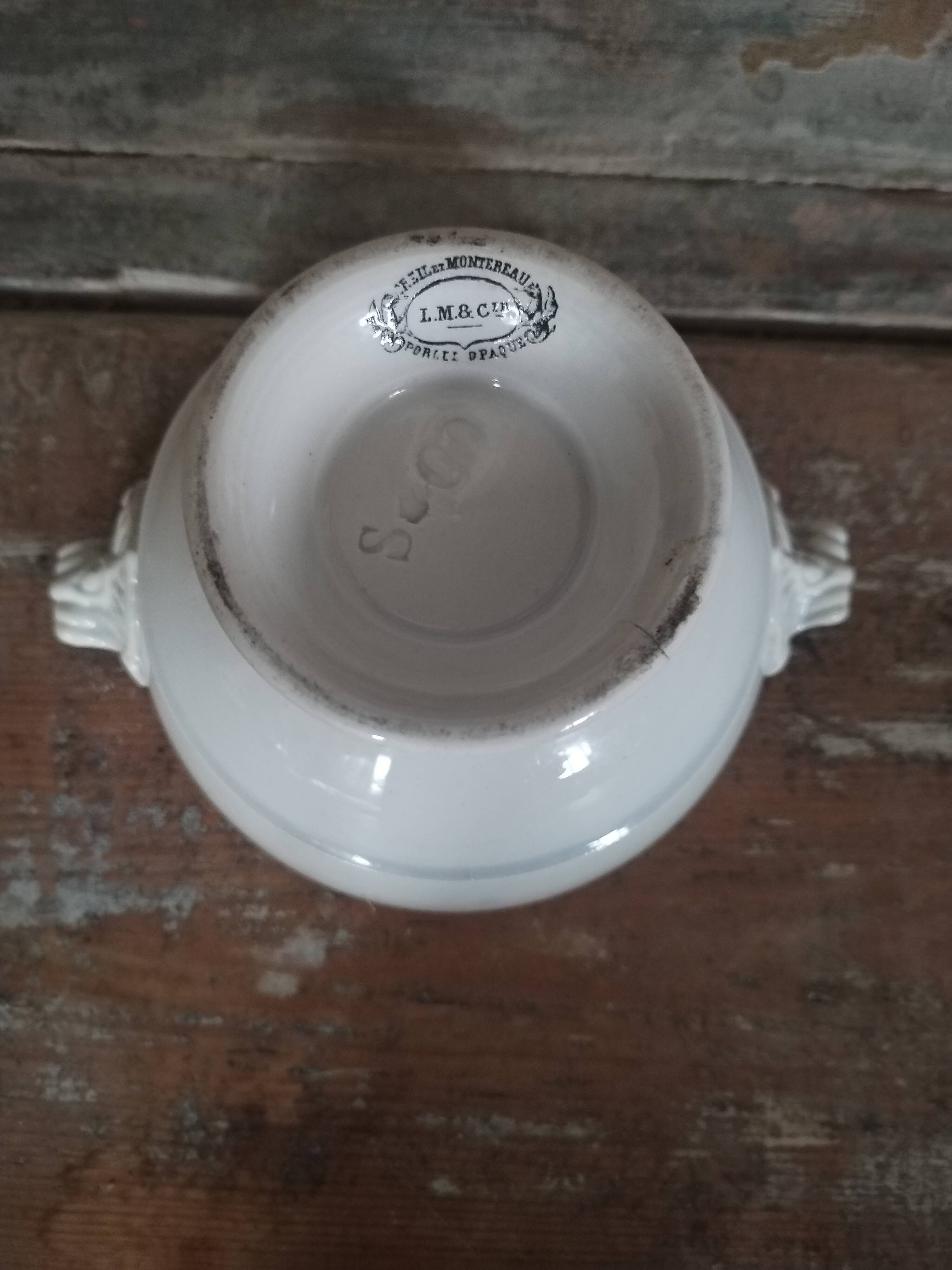 Small bowl with worked handles Creil et Montereau