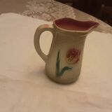 Faience barbotine creamer