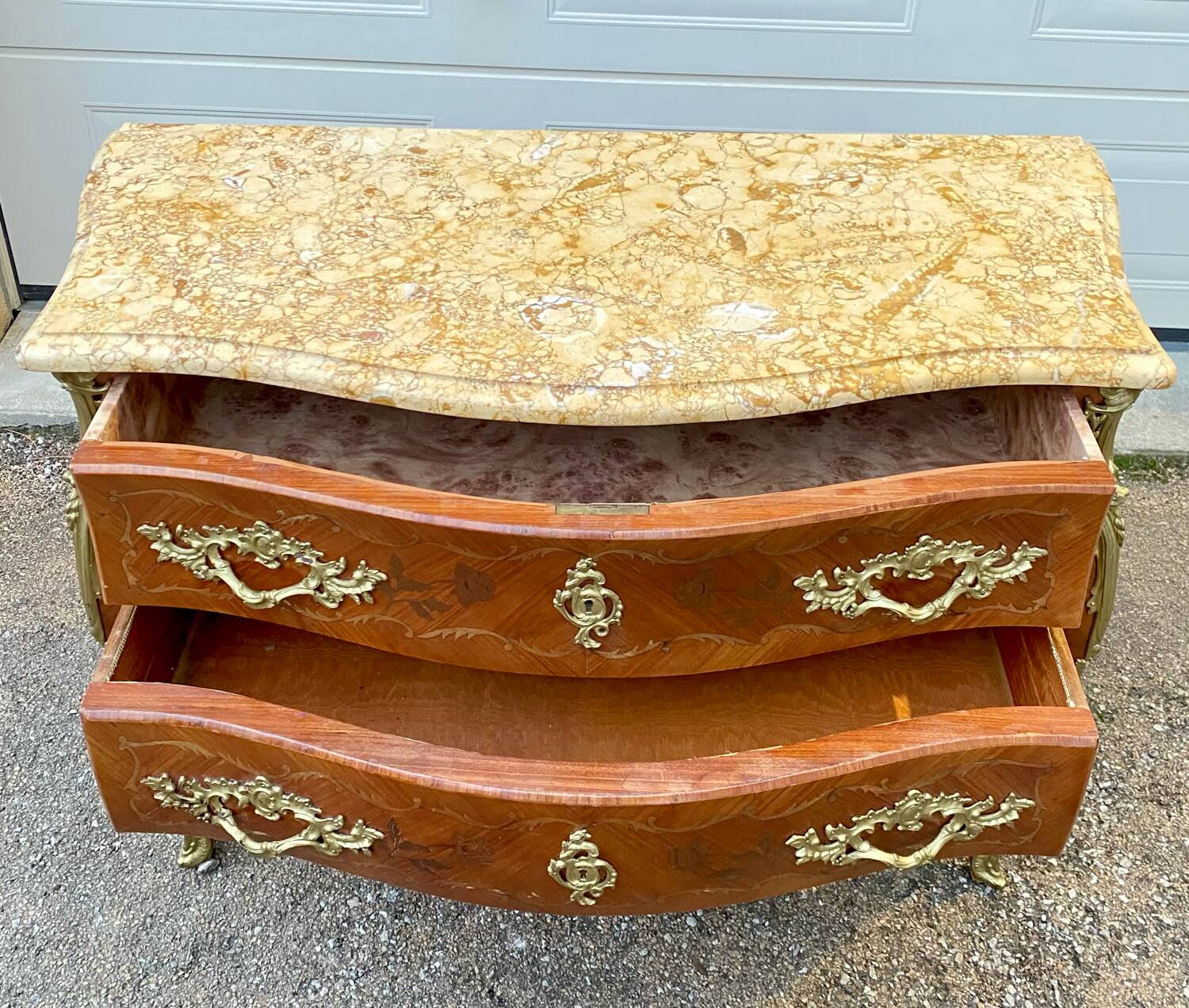 Commode Louis XV marqueterie bois de rose à 3 tiroirs