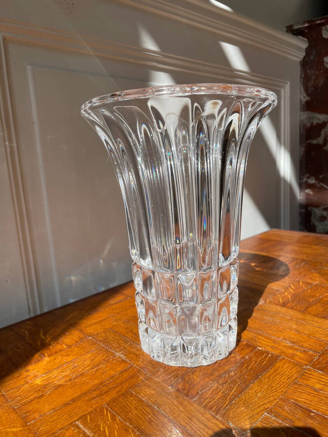 Crystal tulip vase