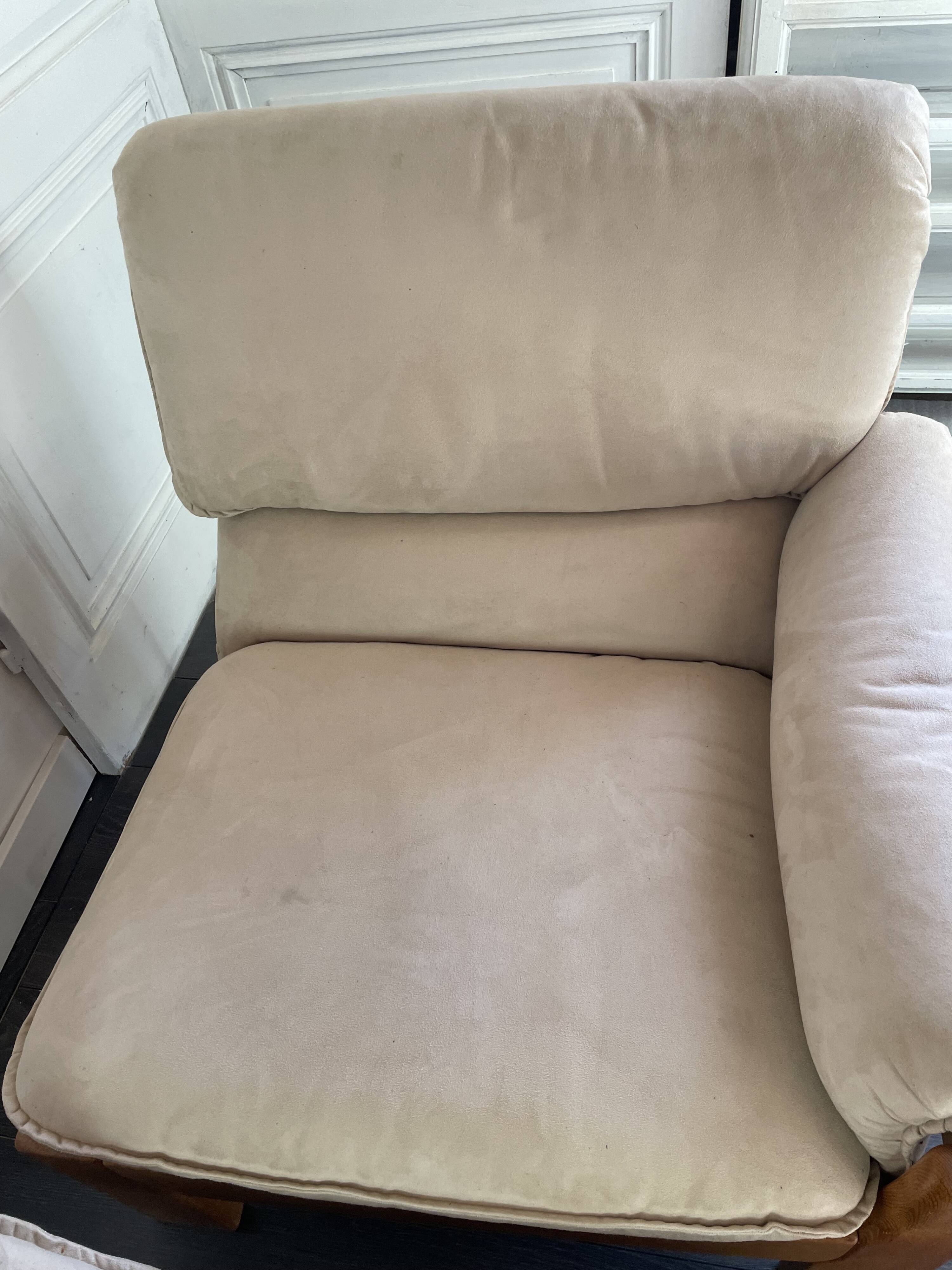 Canapé trois modules en alcantara beige