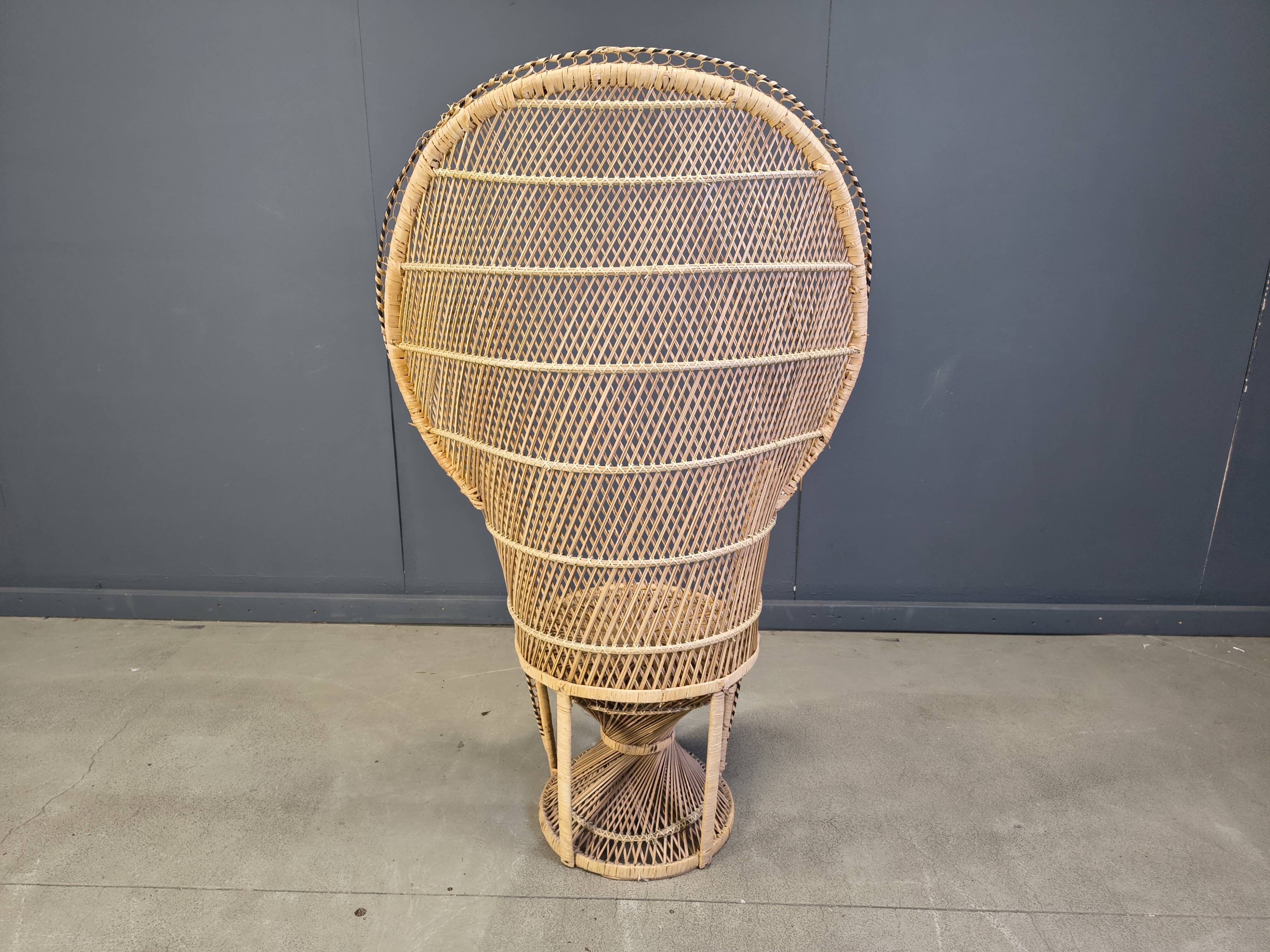 Vintage wicker peacock chair, 1970s
