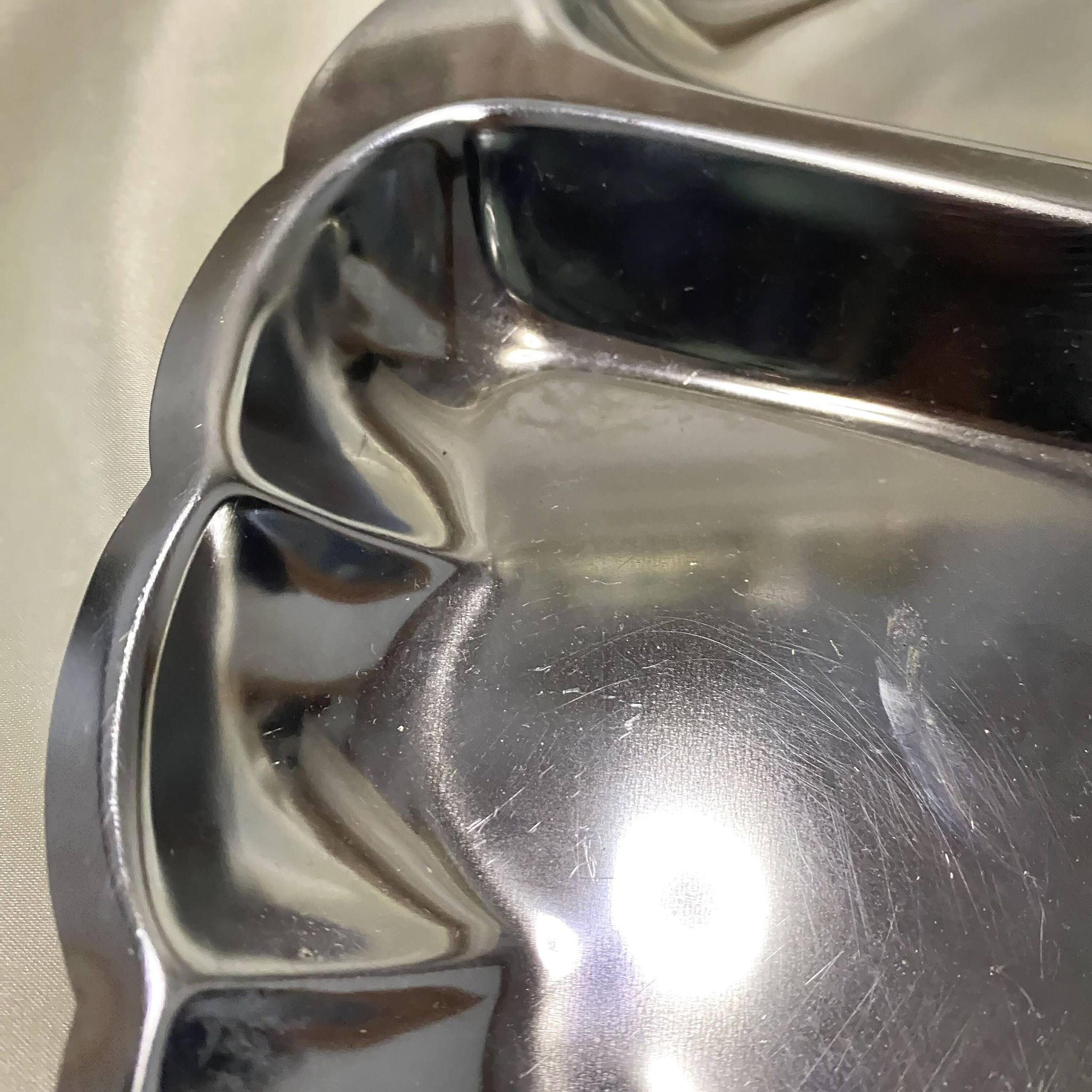 Plat inox forme feuille