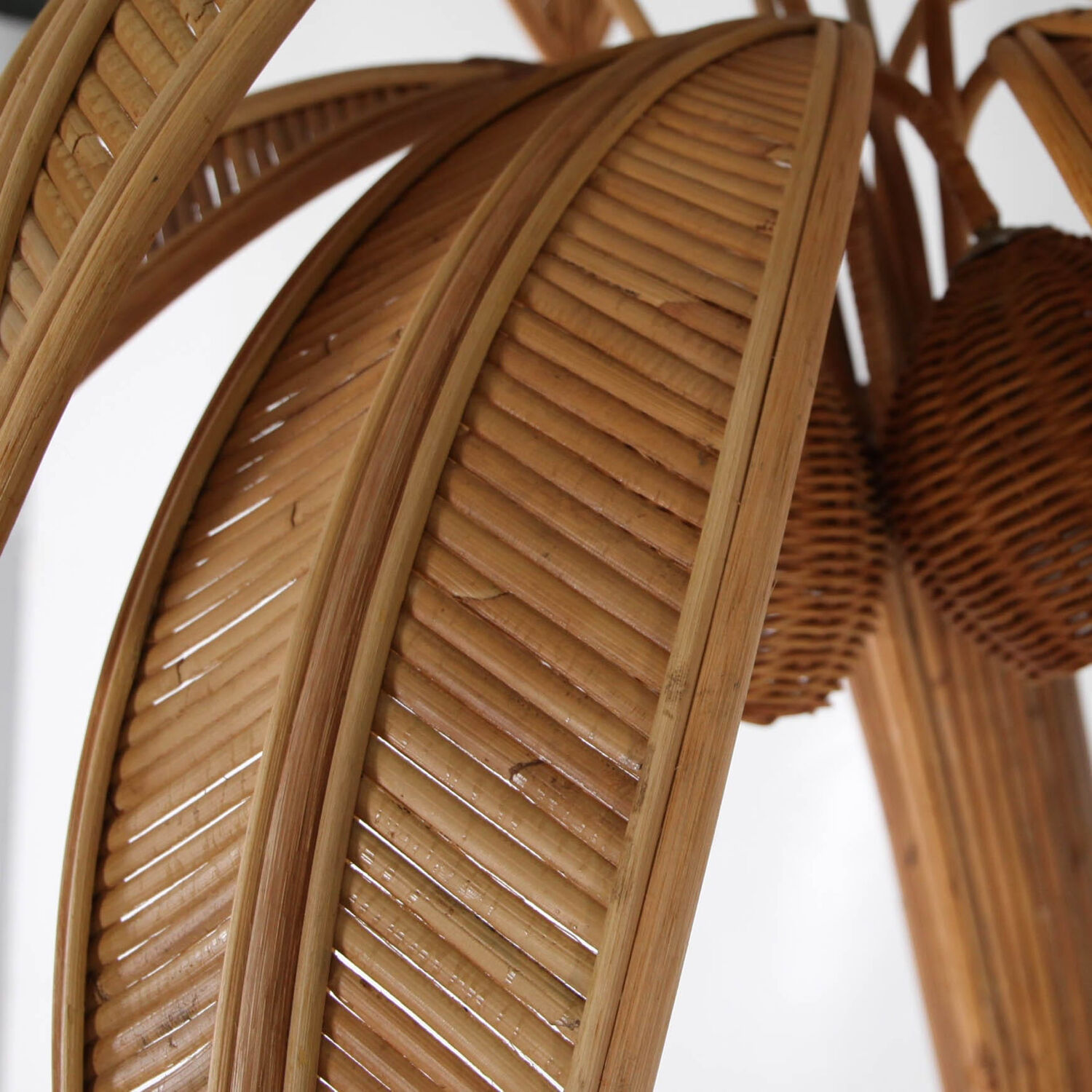 "Palm/coconut tree" floor lamp in rattan