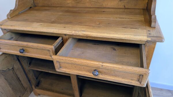 Buffet deux corps Vecchio Arredo en chêne massif, style rustique italien