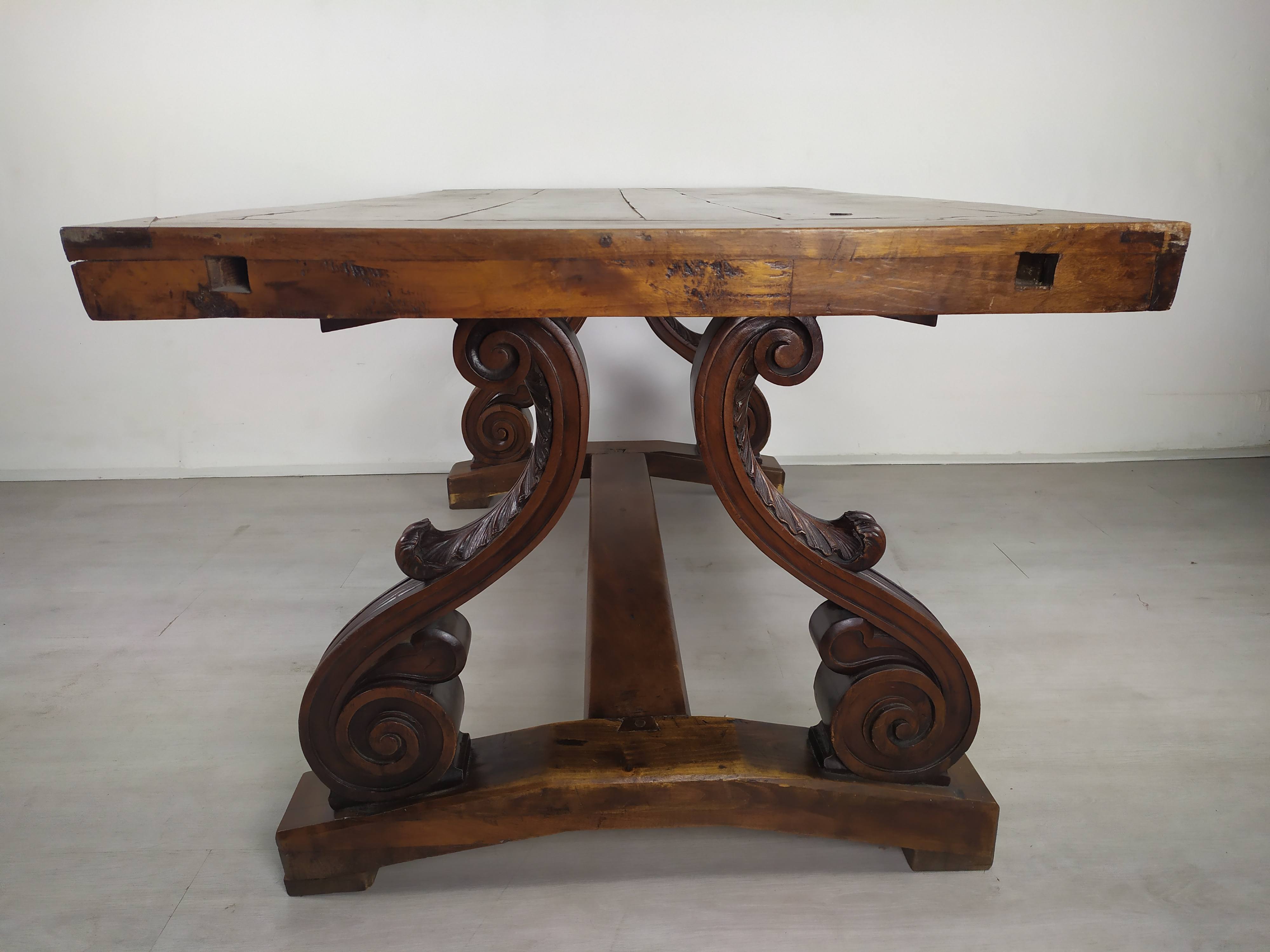 Spanish renaissance table