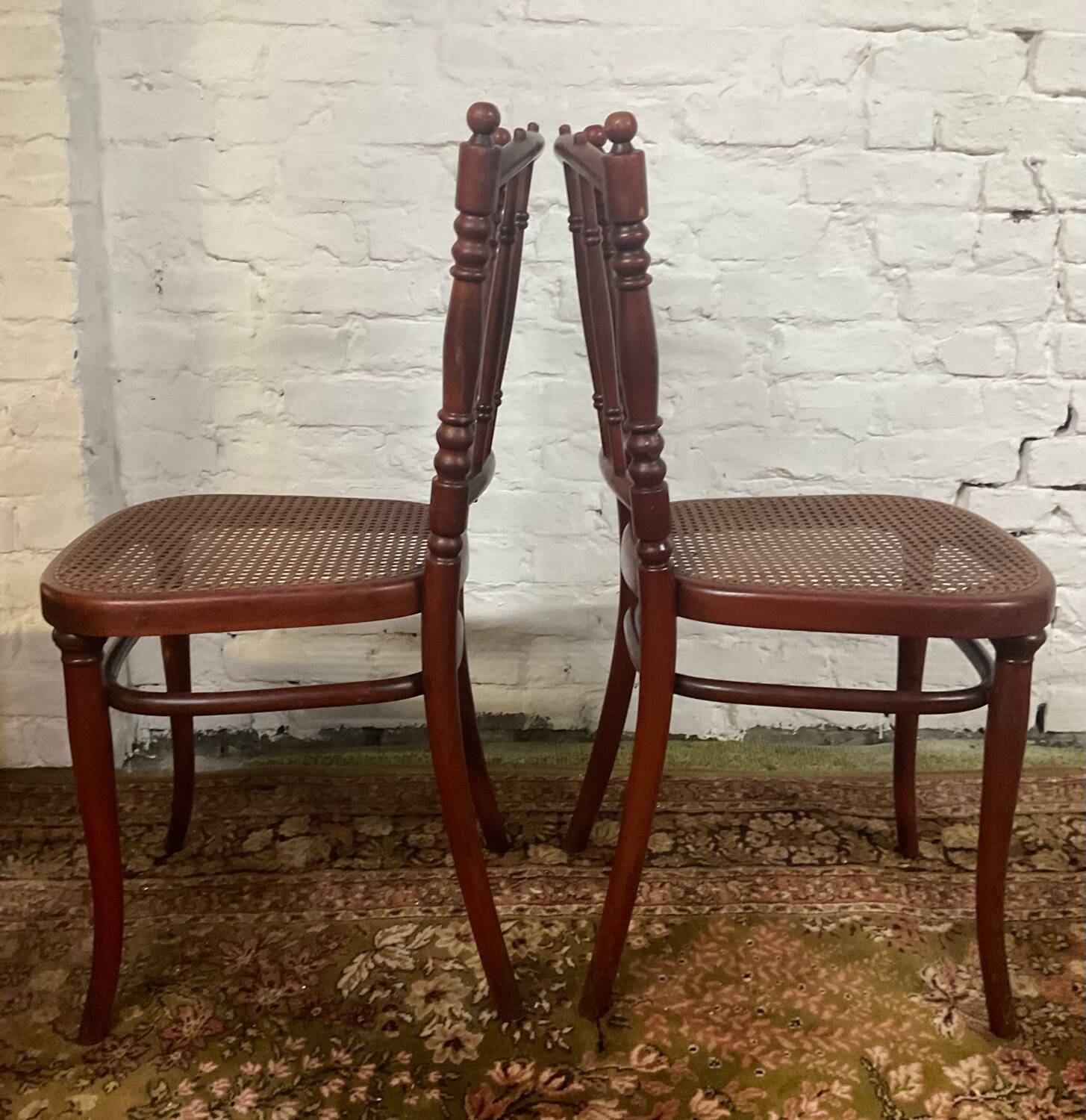 Paire de chaises bistrot Thonet estampillées