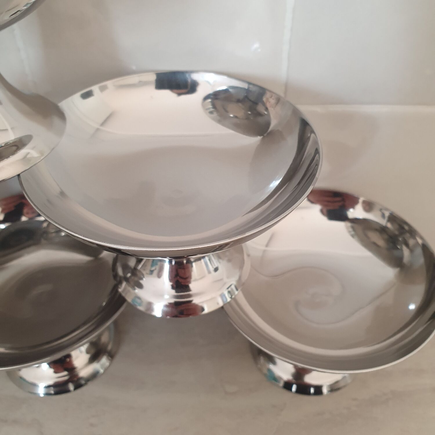 6 stainless steel 18/10 dessert bowls