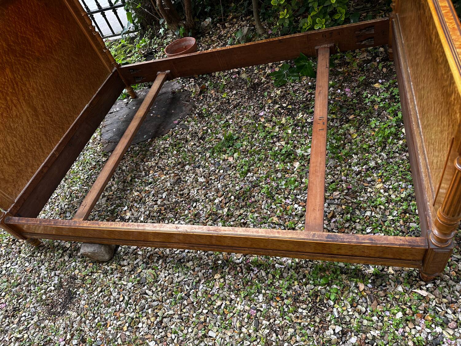 Louis Philippe wood briar bed, Restoration, 19th century