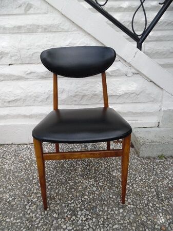 Series of six scandinavian chairs