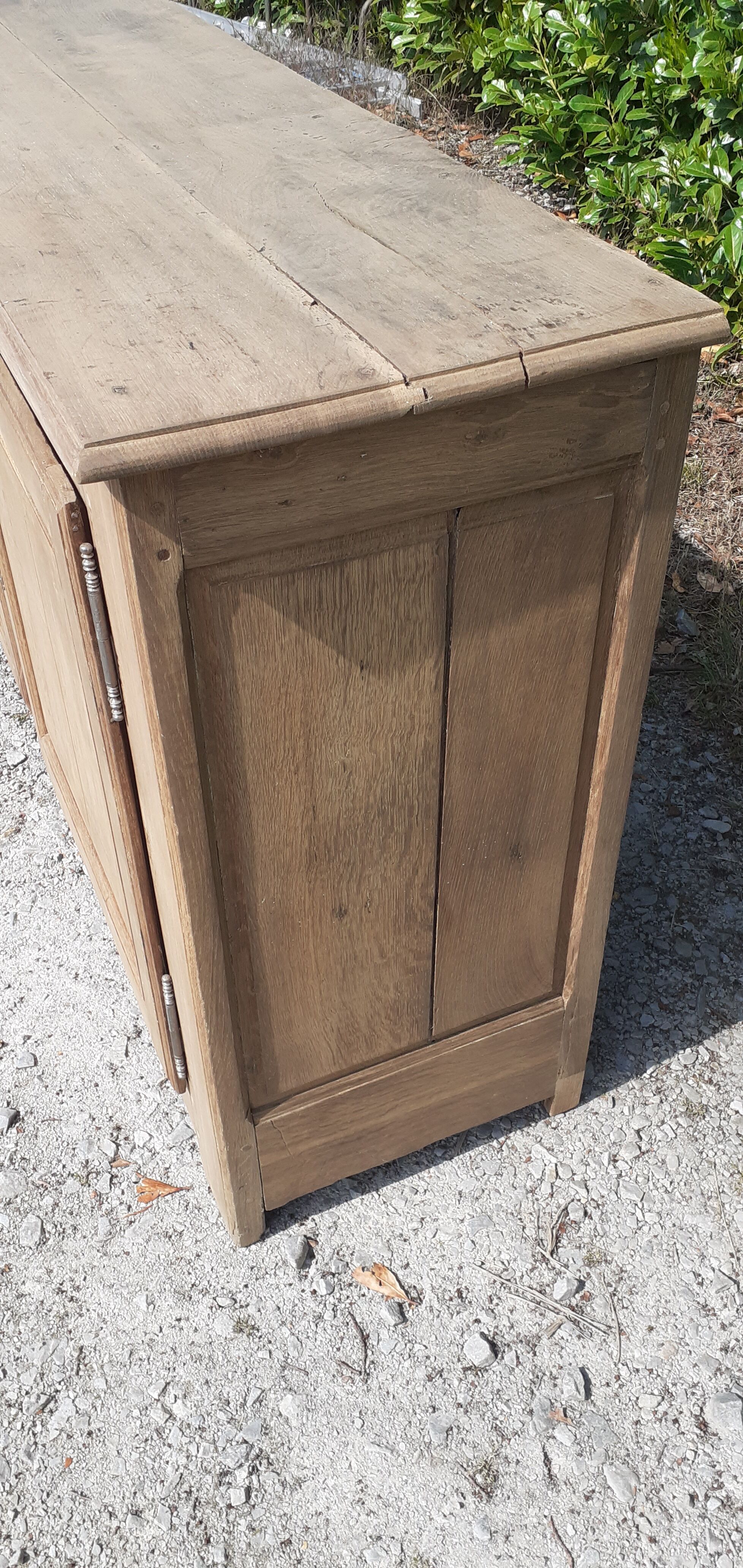 Buffet Ancien En Bois Massif 2 Éléments - Coloré, Très Bon État