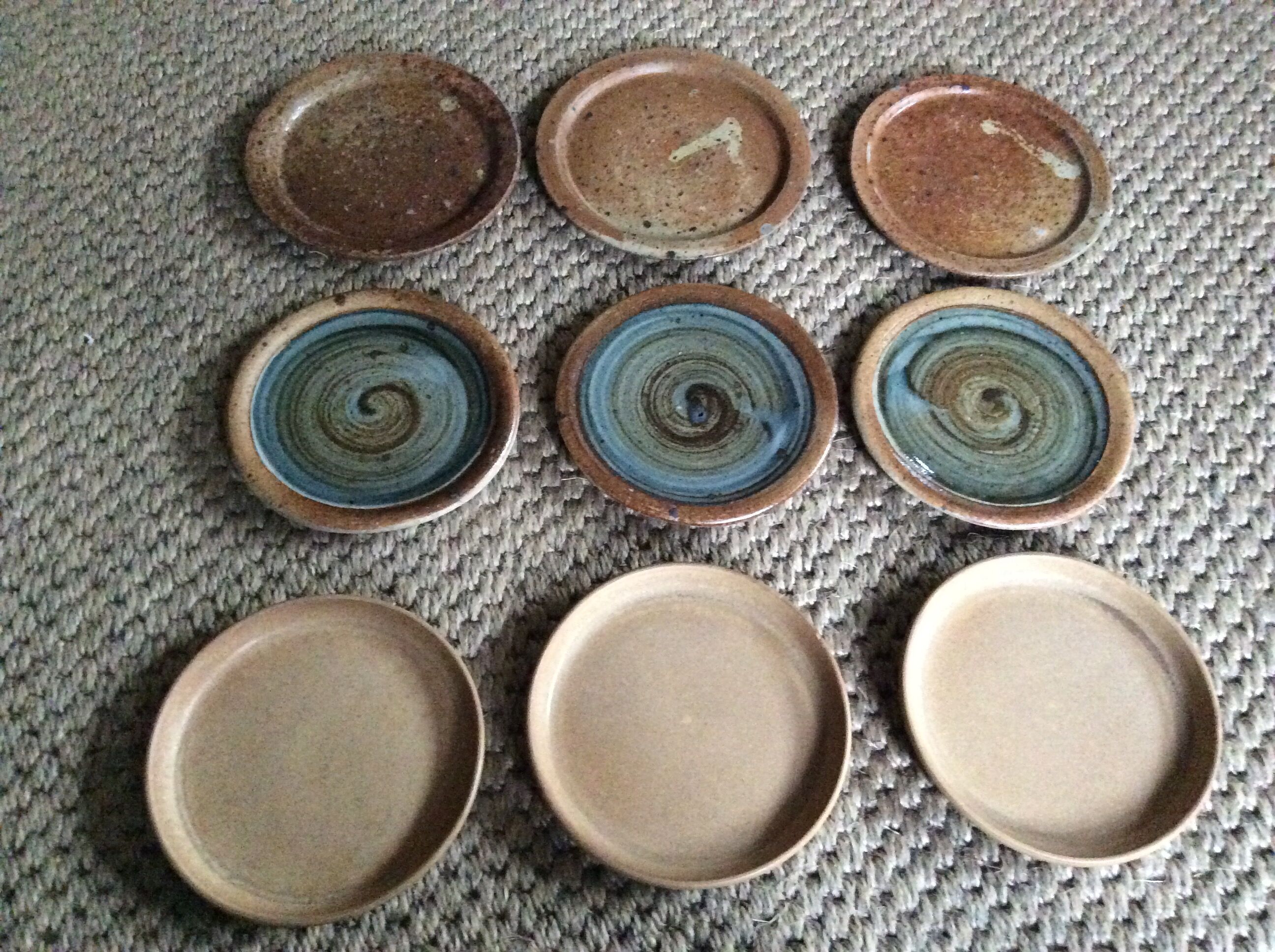 Set of 9 stoneware plates