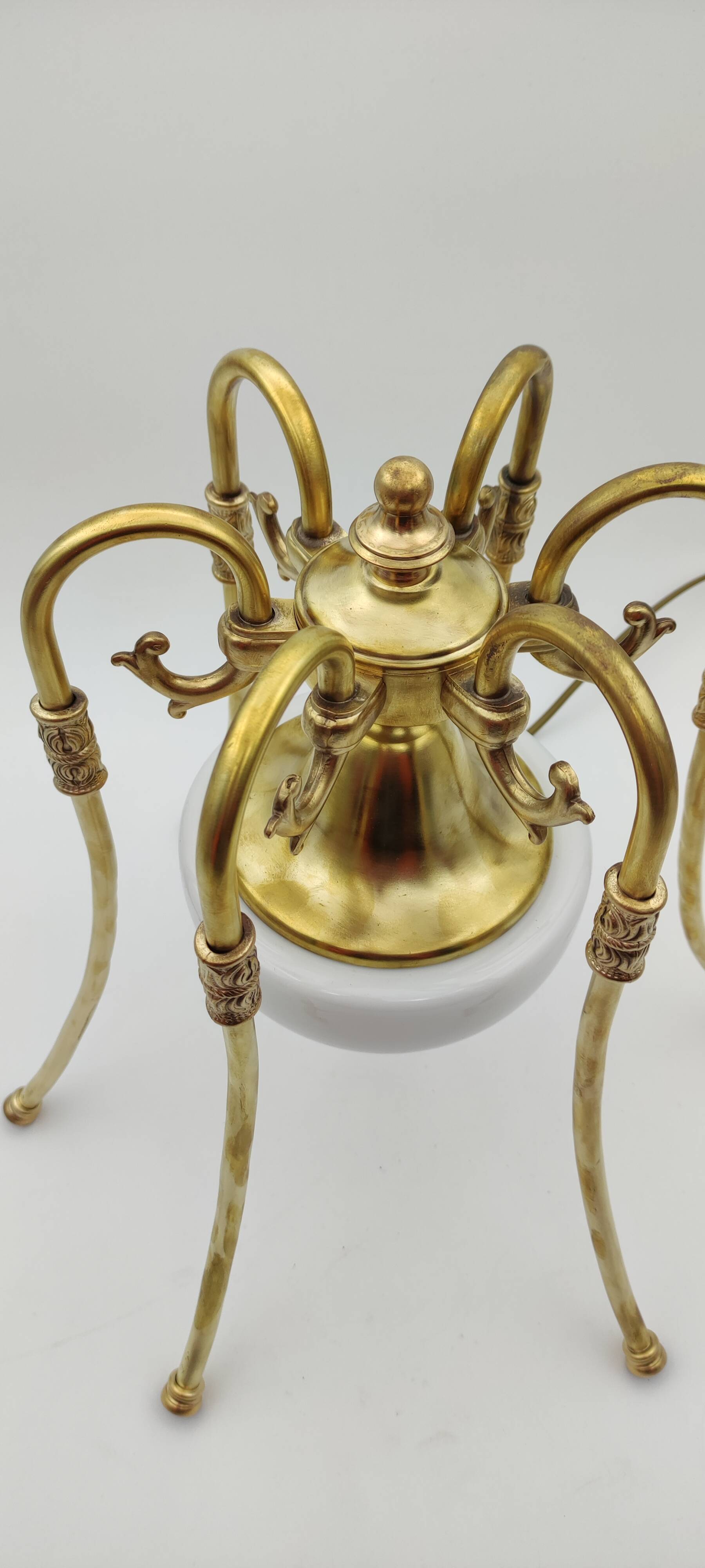 Medusa lamp in brass and opaline