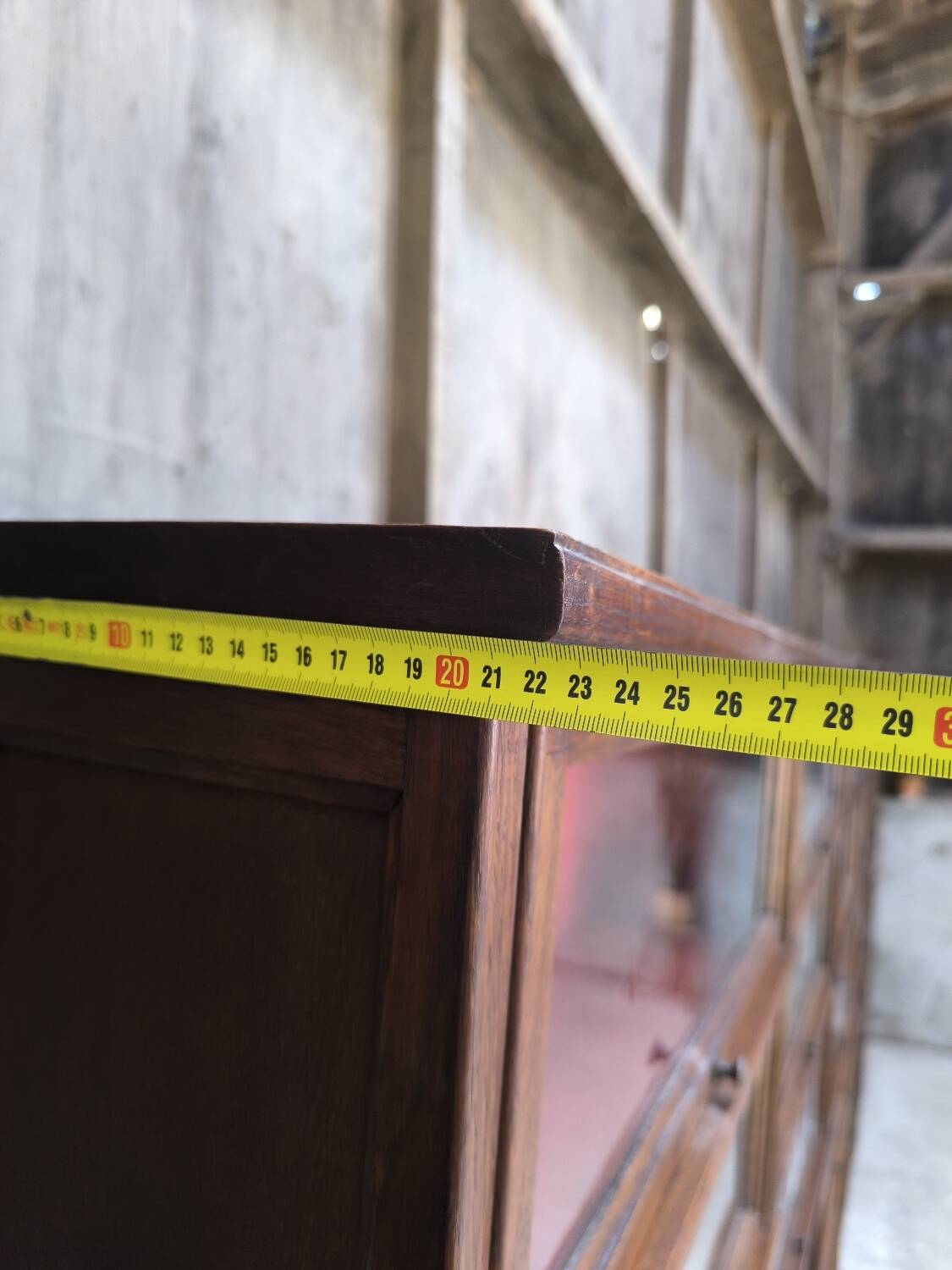 Oak display cabinet MD 1900