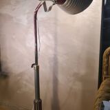 lampadaire 1940  rarestyle projecteur pieds sur roulettes  alu masif    180x110x70