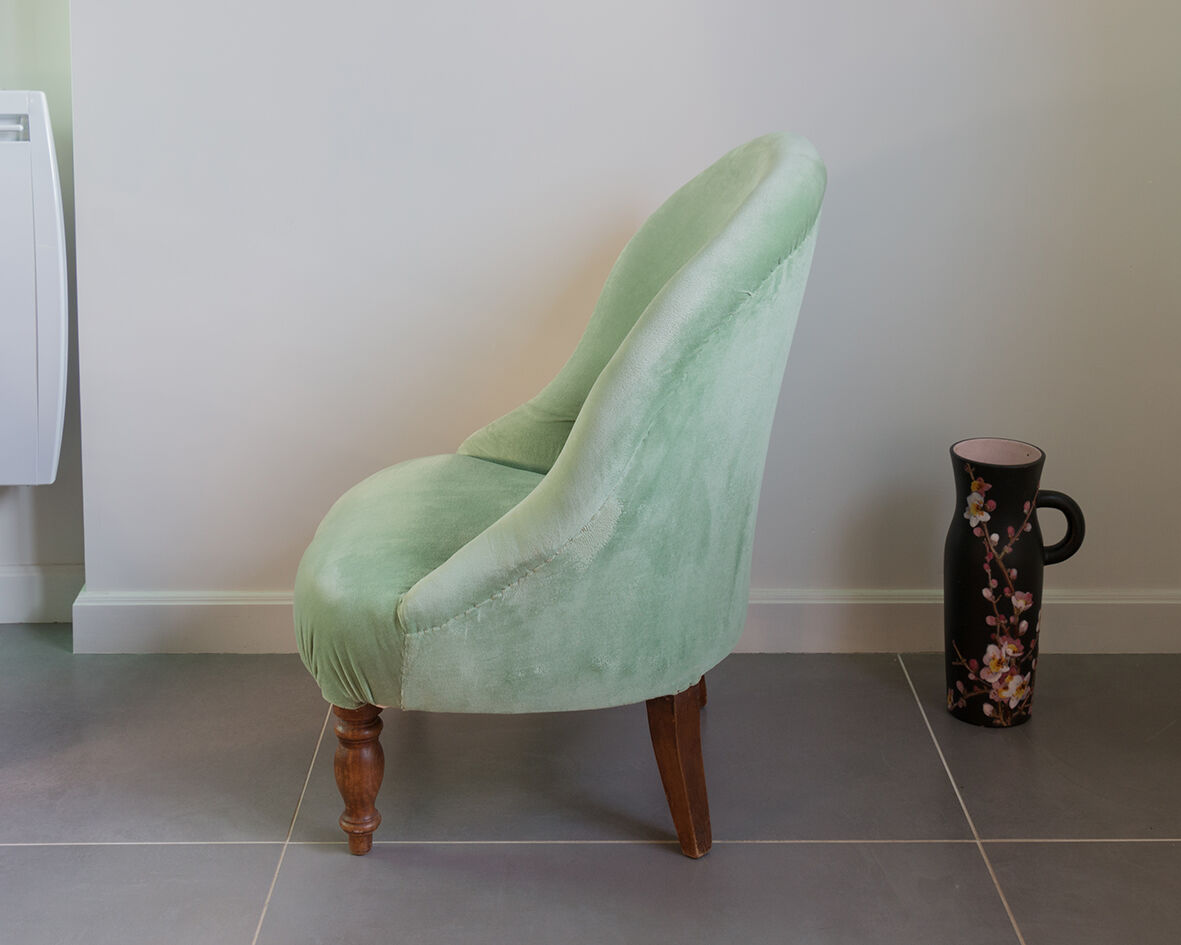Toad silk velvet armchair